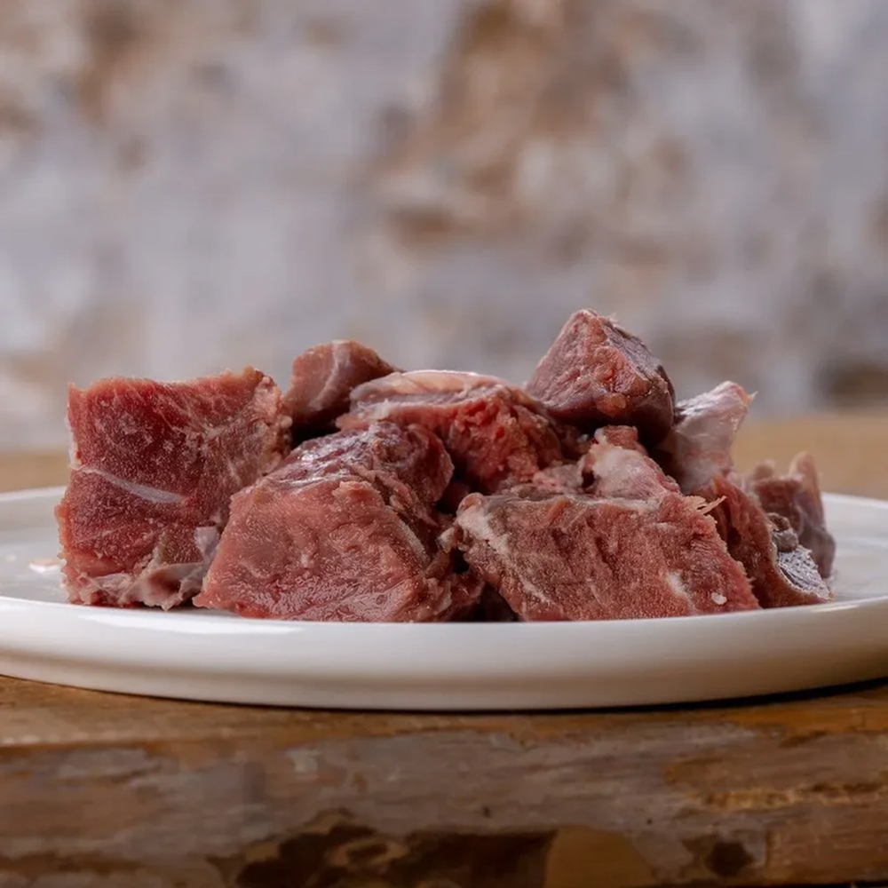 Rinderfleisch, Metzgerstücke, Fleischwürfel, rotes Fleisch, Küchenware