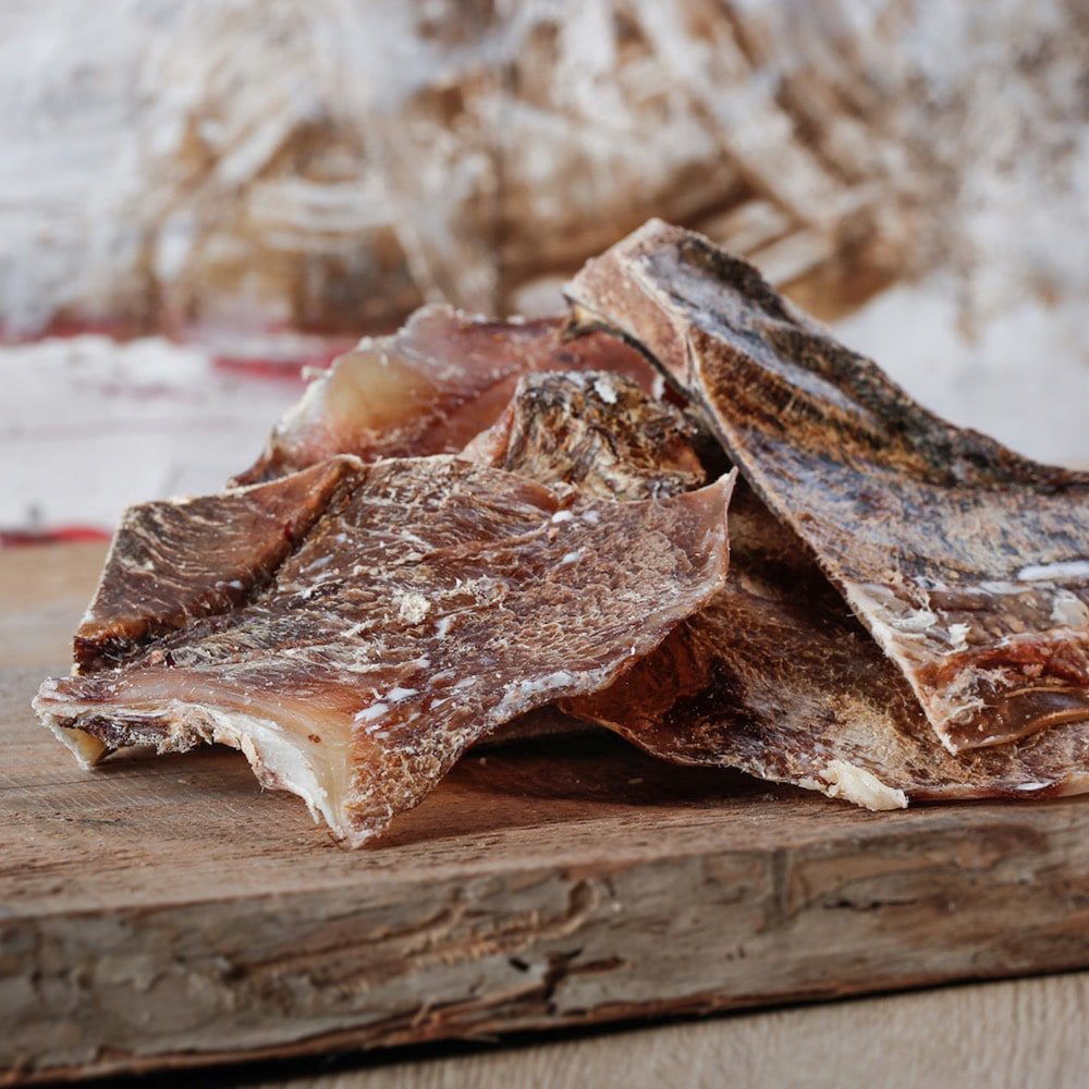Rinderknochen, Knochenstück, Rippchen, Fleischstücke, Trockenes Fleisch