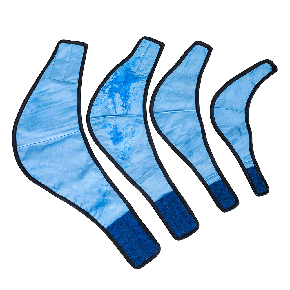 sleeve, knee?, scarf, blue?