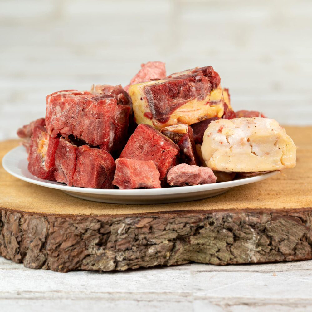 Rindfleisch, Fleischwürfel, rotes Fleisch, Chunks, Plate
