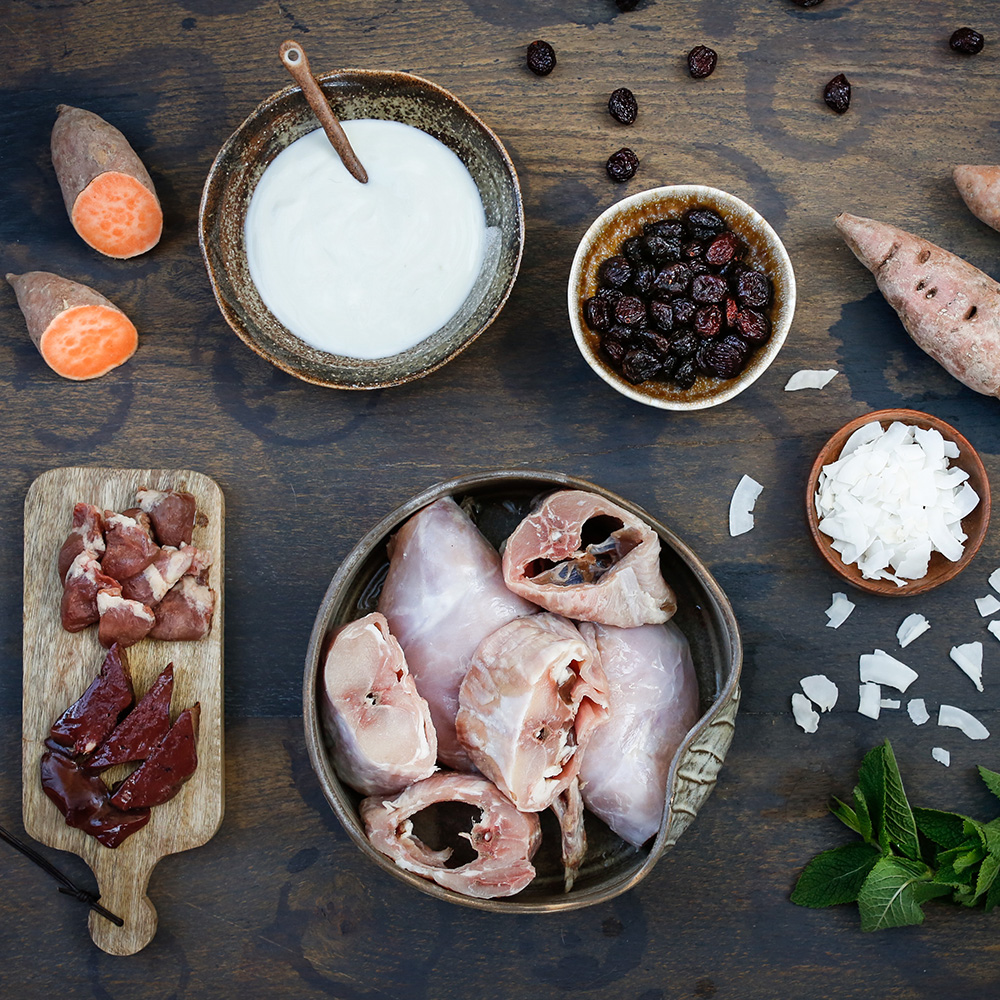 Hähnchenfleisch, Rohkost, Knochenlos, Halsstücke, Rindfleisch?